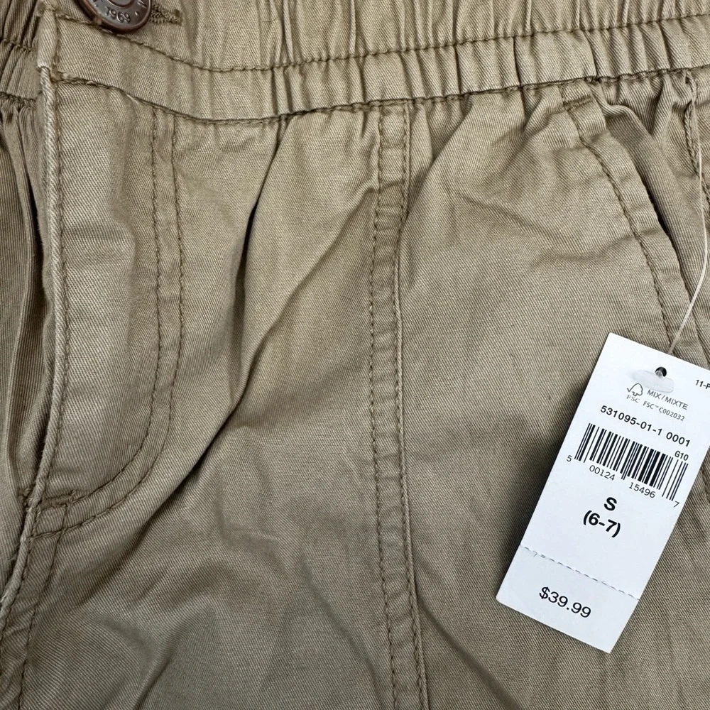 GAP Kids Cargo Pants in Light Taupe